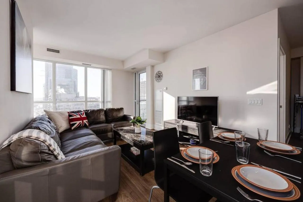 Casa vacanze Villa Exec 2Br 2Bth W Million Dollar View Of Cn Tower Toronto